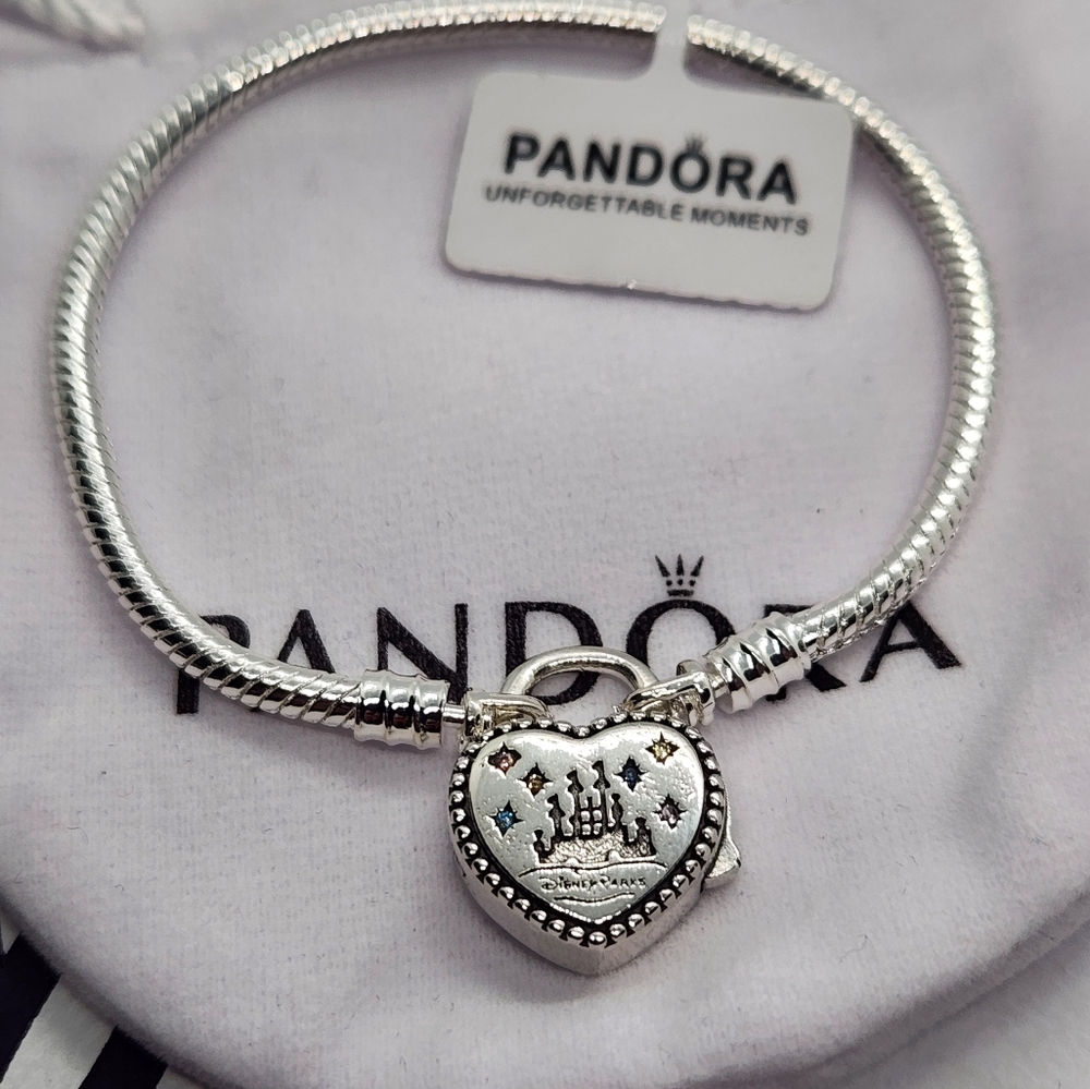 Pandora Moments Disney Heart Charm love Snake chain Bracelet Size 6.7 inches